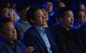 雷军暂别发布会舞台，小米17 Ultra携徕卡亮相，起售价突破7000元档