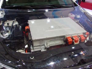 1500公里续航电池引热议，成本与量产成普及关键，期待落地改善出行