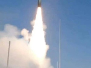 055舰发射YJ-20高超音速反舰导弹，美军防空系统或难招架，海战格局生变