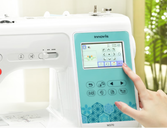 图片包含 器具, 人, 汽车, 男人
AI 生成的内容可能不正确。