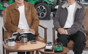 雷军直播回应小米汽车质疑：盼公正评价 欢迎指正并给解释机会