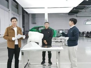 雷军直播回应小米YU7轮胎争议：245mm是均衡之选 另有275mm可选