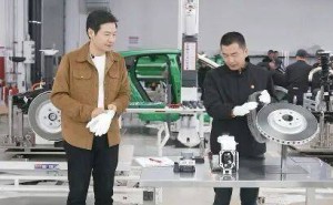 雷军直播拆解小米YU7:欢迎公正评价,严打造谣抹黑守护车主权益