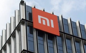 雷军直播拆车破谣言:中国汽车崛起需真诚沟通与硬核实力护航