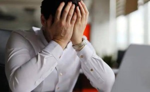 加速时代下的迷失：年轻人如何从“越忙越空”中寻回自我与共鸣？