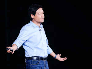 雷军直播拆车回应争议:欢迎公正评价 公布2025年交付超41万辆