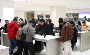 沙坪坝首店启幕！小米之家融合体验店解锁“人车家”新生活