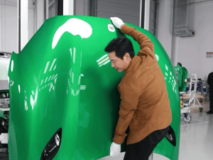 雷军直播拆解小米YU7后回应：装回后将作试验用 不流向市场