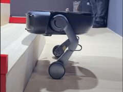 石头科技CES展出双轮腿扫地机器人Saros Rover：可爬楼跳跃，上市时间暂未敲定