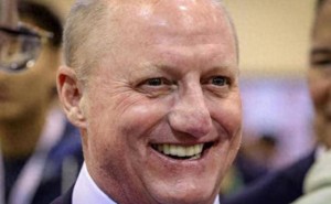 巴菲特退休后阿贝尔接棒,新任CEO年薪2500万远超巴菲特10万年薪