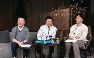 雷军回应杯子开会争议：不止15次会，认真做产品，反感“营销大师”标签