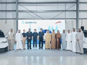 萝卜快跑斩获迪拜首个全无人驾驶测试许可，海外首个运营基地同步启用