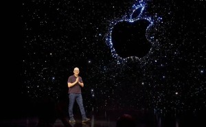 苹果换帅在即库克或退居幕后,iPhone阵容创新调整引期待