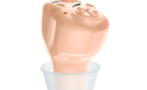 PAMUINI隐形助听器与科大讯飞耳挂式:哪款更适合您的听力需求?