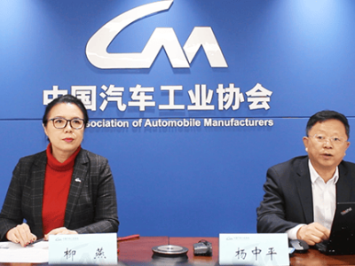 2025城市NOA加速发展：车企自研与第三方合作齐发力 引领智驾新变革