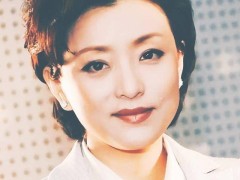 杨澜二十年公益坚守：以美育为笔，为乡村孩子绘就心灵之光