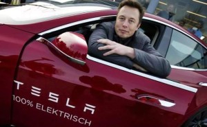 特斯拉FSD取消一次性买断，改订阅制，马斯克此举能否提振销量？