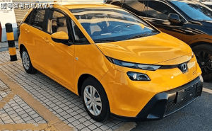 “平民超跑”焕新颜！新款飞度运动升级，燃油小车能否再掀波澜？