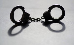 “90后”男子为牟利网售163部淫秽视频 获刑七个月并被追缴违法所得及罚金