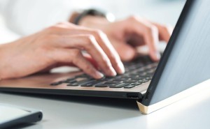 内存成本占比飙升至近40% 仁宝CEO：PC业或迎涨价改配降本潮