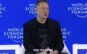 马斯克达沃斯预言：AI五年内超越人类集体智慧，机器人或成主流