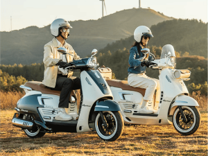 赛科龙复古旅行家RT250E登场！14999元起售，配置丰富搅动摩托车市场新风云