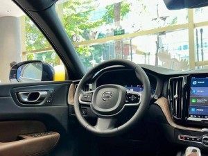 奥迪Q2L：小型豪华SUV新标杆，潮流设计邂逅智能科技，年轻人的个性之选