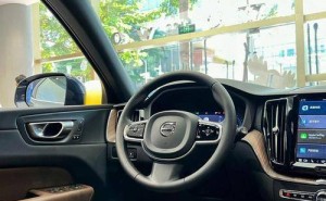 奥迪Q2L:小型豪华SUV新标杆,潮流设计邂逅智能科技,年轻人的个性之选