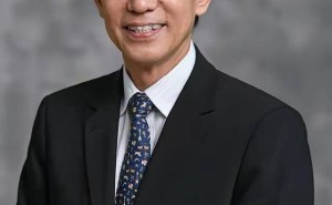 81岁尹志尧放弃美籍归国，带团队攻克2纳米刻蚀机，中微打破美技术封锁