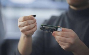 AI热潮下内存芯片告急，汽车业或陷供应链风暴，车企如何破局？