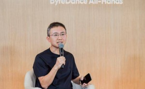 字节梁汝波定调2026：勇攀AI高峰，短期聚焦豆包Dola助手应用发展