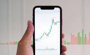 马斯克团队“摸底”中国光伏企业未掀波澜 光伏板块2月5日开盘遇挫