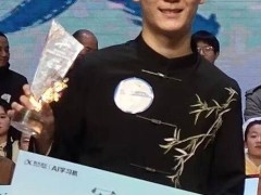 阜阳15岁少年杨雨泽诗词大会夺冠 少年才情闪耀赛场尽显诗词魅力