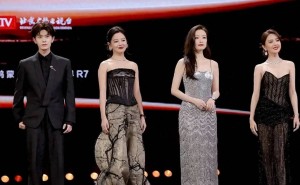 微博之夜杨幂再成焦点：获微博Queen殊荣，却因座位小插曲引舆论波澜