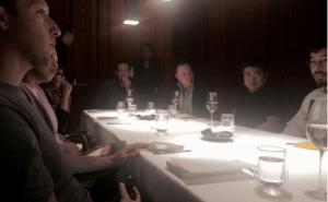 爱泼斯坦案新进展：马斯克扎克伯格晚宴旧照曝光 双方曾多次否认关联