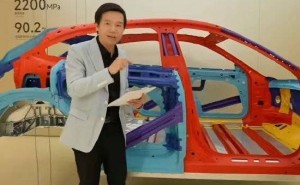 雷军直播揭秘：小米汽车自研泰坦合金与超强钢 展现硬核技术实力
