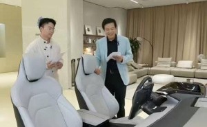 雷军直播谈小米YU7：自研四合一域控制模块，解决地库信号难题