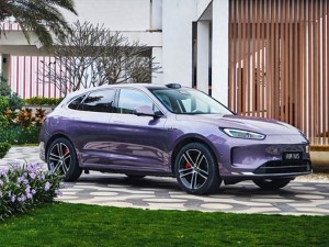 这次春节出行,我竟被问界M5拿捏了