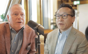 蔡崇信忆1999年:舍七十万年薪投身马云团队,共启创业新征程