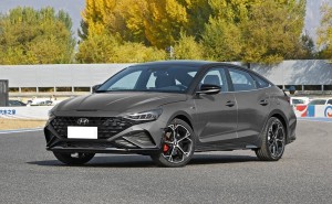 13.88万起现代菲斯塔轿跑来袭！运动设计+1.5T动力，兼顾颜值与实用性