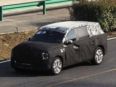 尊界M900谍照引关注：华为携中国汽车向传统豪华品牌发起挑战