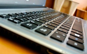 宏碁CEO陈俊圣：内存缺货至2026年中，AI PC渗透率将大幅提升