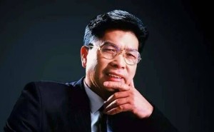 美的传承密码：何享健如何以科学治理铺就职业经理人交班之路