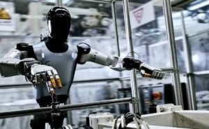 雷军透露小米机器人汽车工厂“实习”进展，未来5年或大规模进厂助力生产