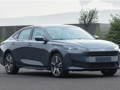 10万级插混新选择！长安启源A05大屏加持 续航智能双在线 家用出行更省心