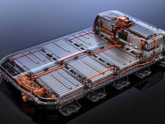 别被等固态电池绑架！普通家庭现在入手电动车正当时