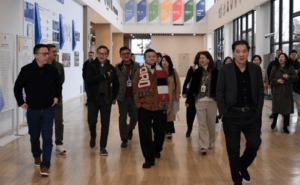 马云携阿里蚂蚁核心管理层齐聚云谷学校 共探AI时代教育新机遇