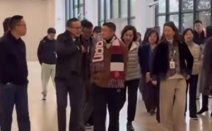 马云携阿里蚂蚁核心管理层亮相云谷学校 共探AI时代教育新方向