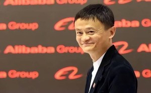 AI浪潮下，马云携高管探访云谷学校，探寻阿里百年发展的“未来密码”