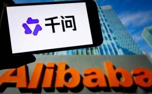 马斯克点赞余温未散，阿里千问灵魂人物离场，AI战略转型何去何从？